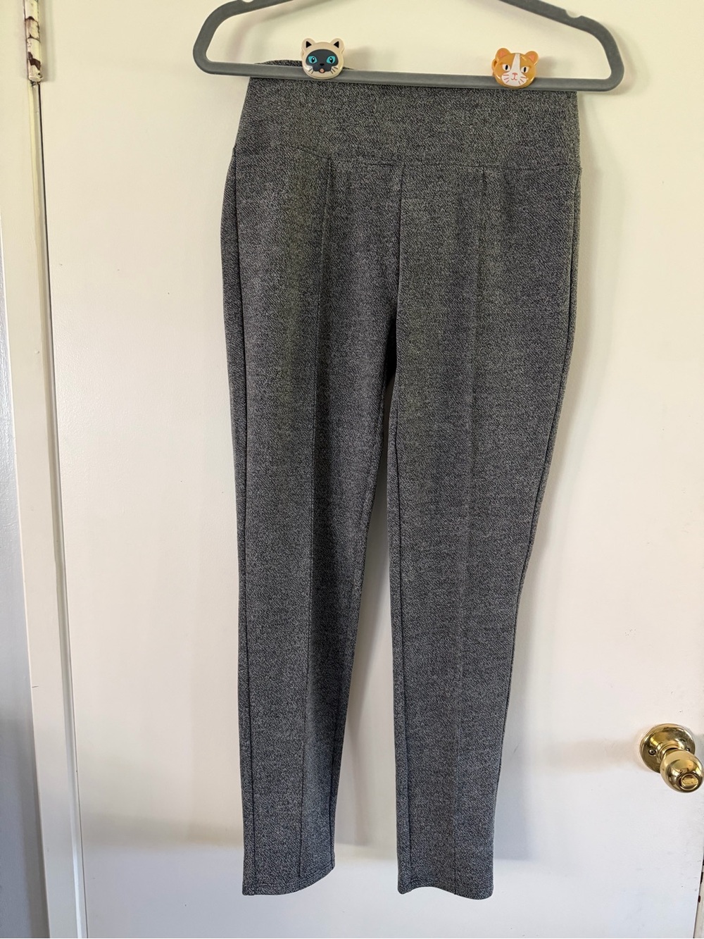Nine West high waisted pull on pants.